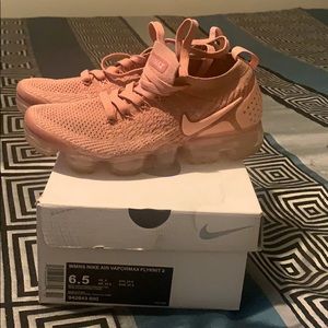 Women Nike Air VaporMax Flyknit 2